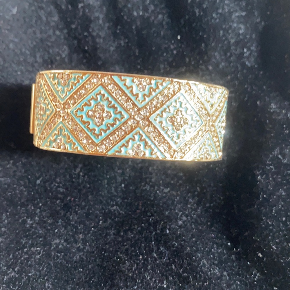 Fashion Gold Bangle Bracelet with Diamonds